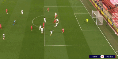 杜兰特连续得分，全队士气高涨