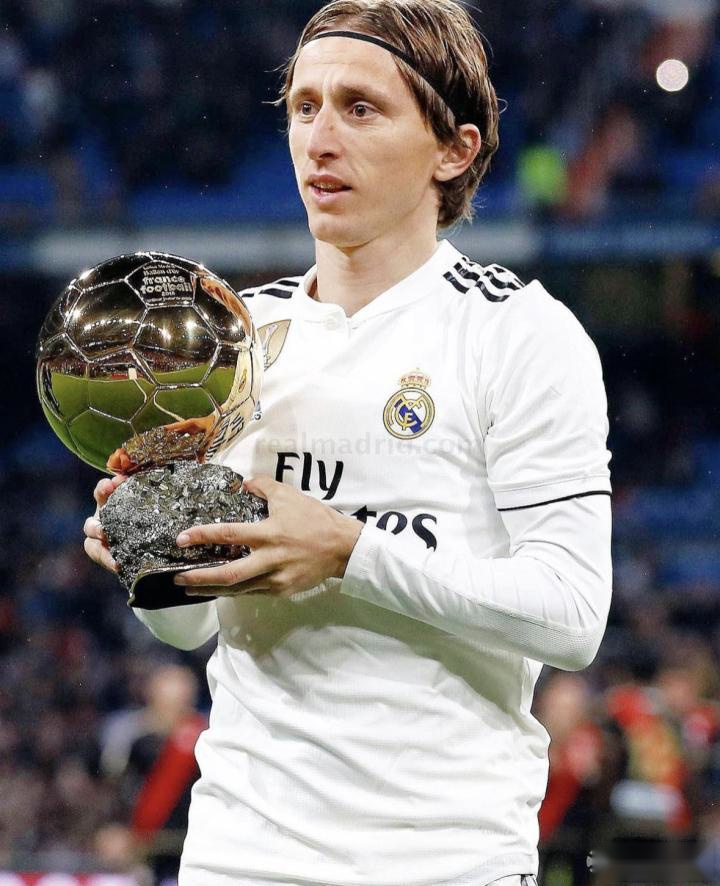 刷新中甲金靴进球纪录，姆本扎：自豪，队友的功劳和我一样大